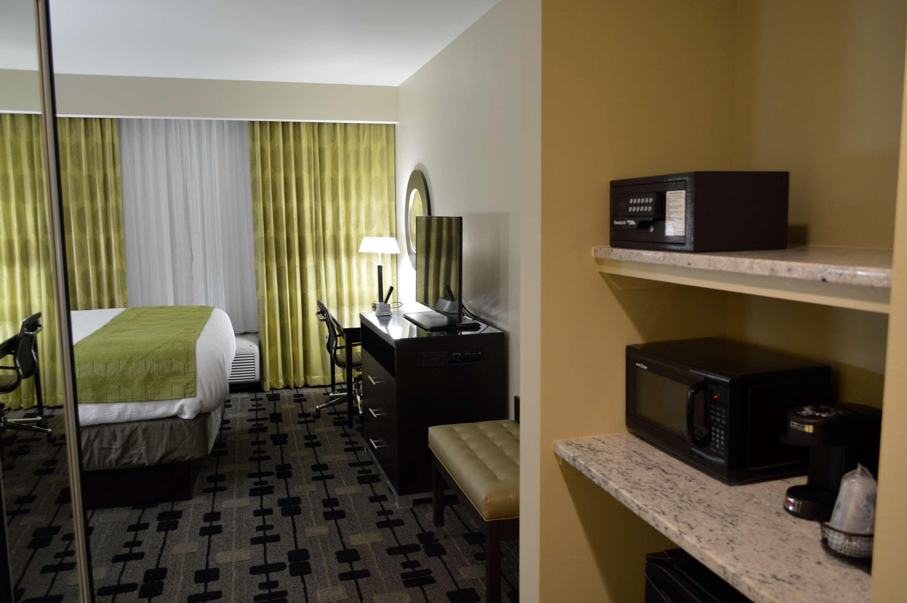 Best Western Plus University Inn Hattiesburg Exterior foto
